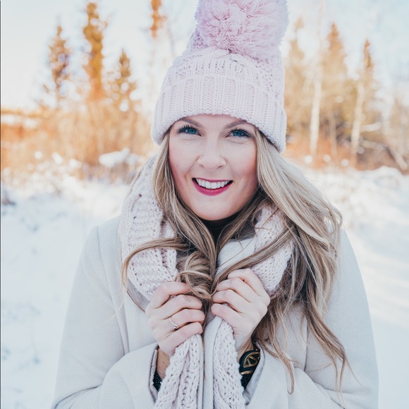 Meet your Posher, Amy - Picture 1 of 1